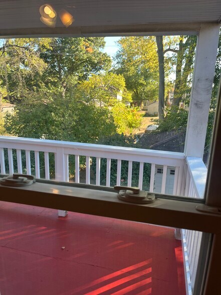 2nd floor covered deck facing backyard - 18 Woodward Heights Blvd