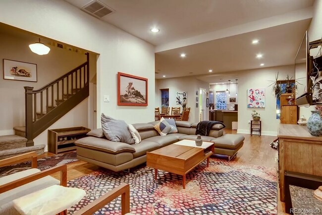 Primary Photo - 1734 N Washington St