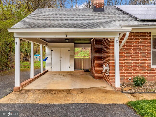Building Photo - 6510 Panorama Dr