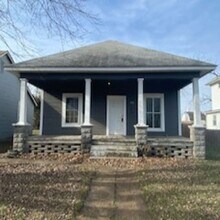 Building Photo - COMING SOON: CUTE 2 BEDROOM / 1 BATHROOM HOUSE IN WEBB CITY MO!!!