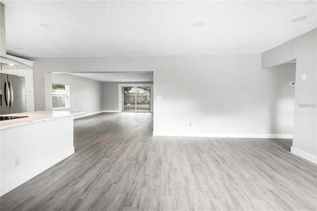 Building Photo - 10341 Kumquat Ln