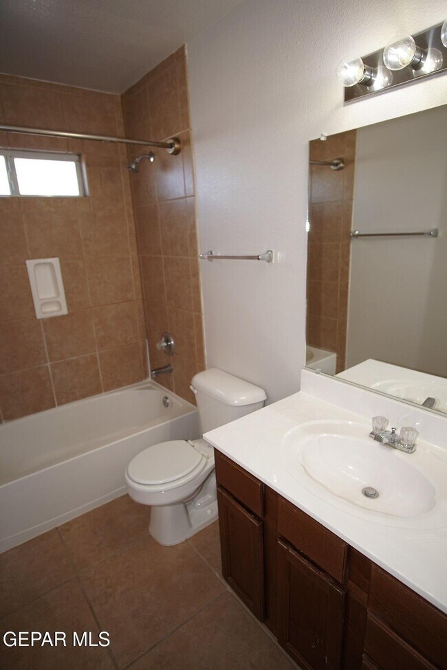 Building Photo - 14348 Smokey Point Dr