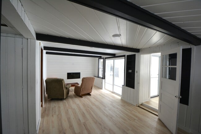 Building Photo - 36722 Birch Dr