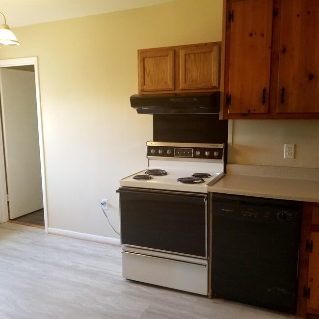 Building Photo - 6139 Powhite Farm Dr