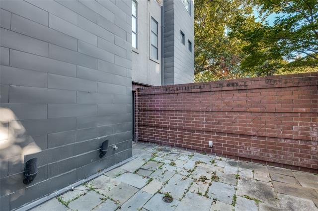 Building Photo - 4418 Holland Ave