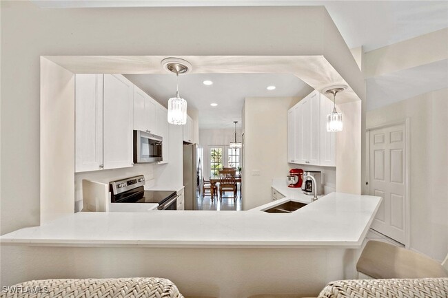 Building Photo - 7045 Barrington Cir