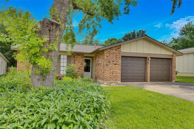 Building Photo - 2705 Nordham Dr