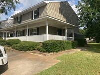 Building Photo - 303 Lake Ave