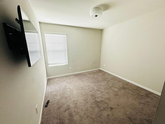 Building Photo - 15104 Meacham Farm Dr