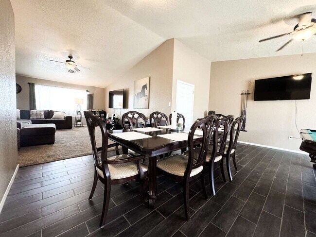 Building Photo - “Spacious 4-Bedroom, 2-Bath Home with Solar Panels in Yuma”