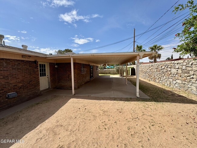 Building Photo - 3027 Dublin Rd