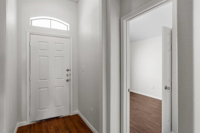 Building Photo - 12920 Snow Ln