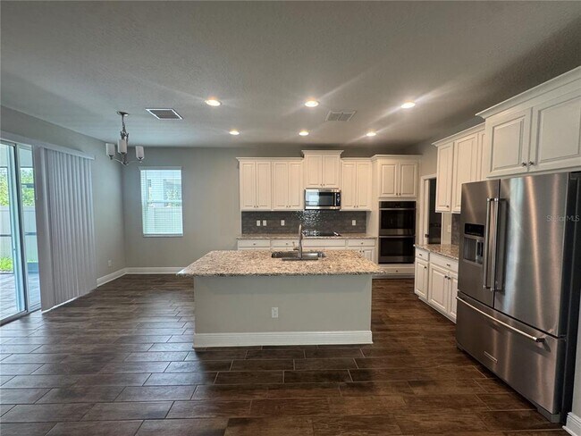 Building Photo - 16154 Monterey Greens Cir