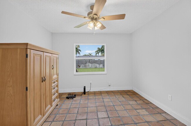 Building Photo - 4599 Betelnut St