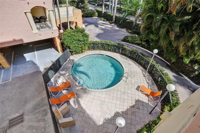 Building Photo - 1834 Brickell Ave