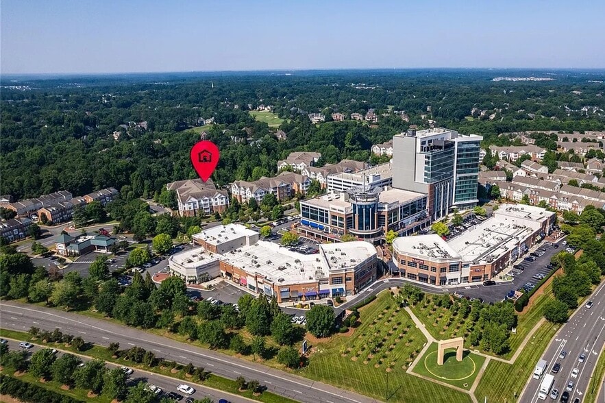 Building Photo - 15029 Santa Lucia Dr