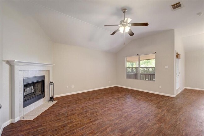 Building Photo - 7509 Spivey Dr