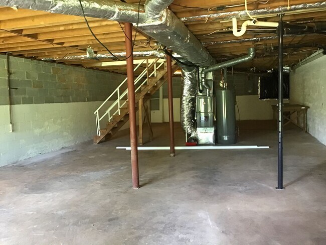 Building Photo - Chapel Hill!