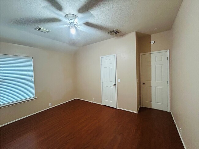 Building Photo - 5018 Rocky Manor Ln