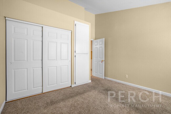 Building Photo - 1285 Granite Dr