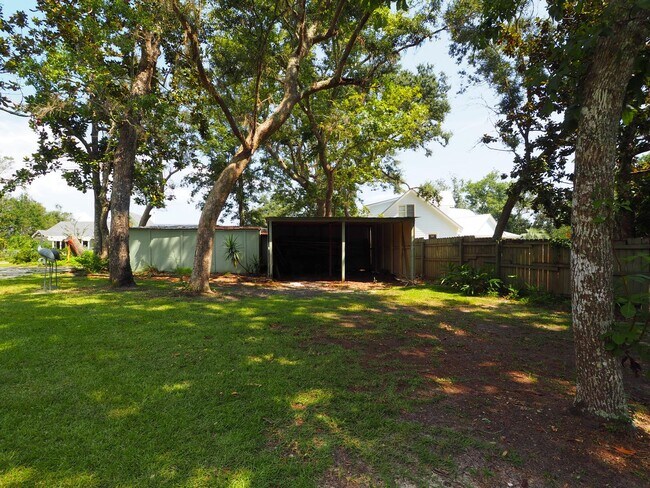 Building Photo - Dolphin watching from your own private beach!