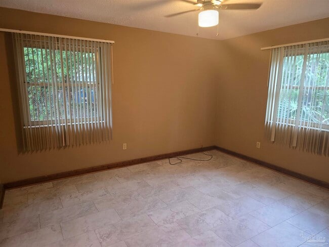 Building Photo - 5749 Langley Cir