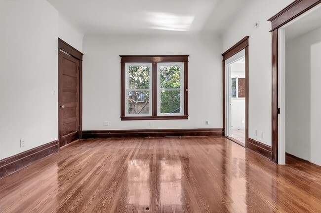 Building Photo - 2633 S Halldale Ave