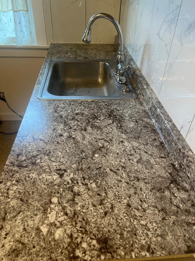 Building Photo - 5 Colorado Ave