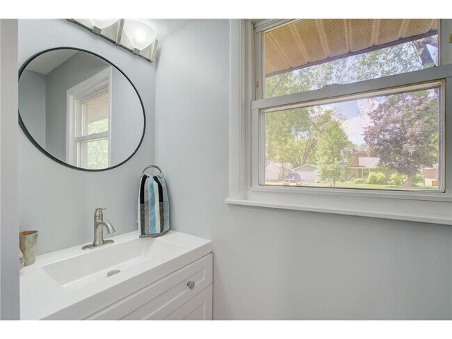 Building Photo - 5318 Kentucky Ave N