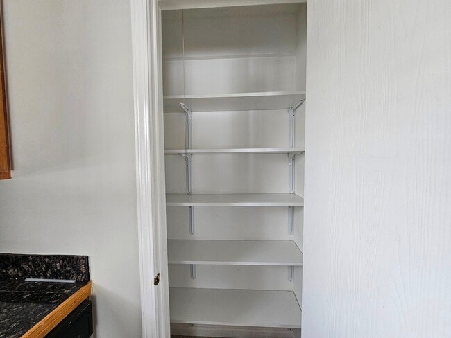 Building Photo - 1241 Bradwell Ln