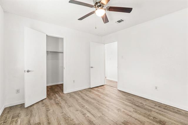 Building Photo - 128 Oakwood Ln