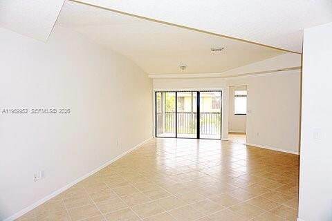 Building Photo - 9658 SW 138th Ave