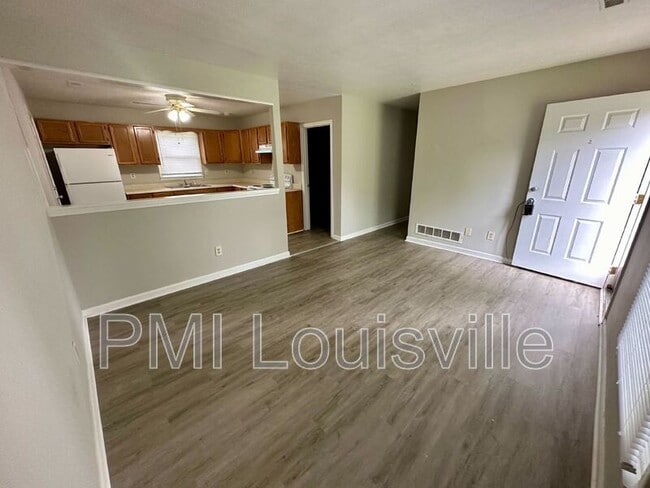Building Photo - 1440 Seelbach Ave