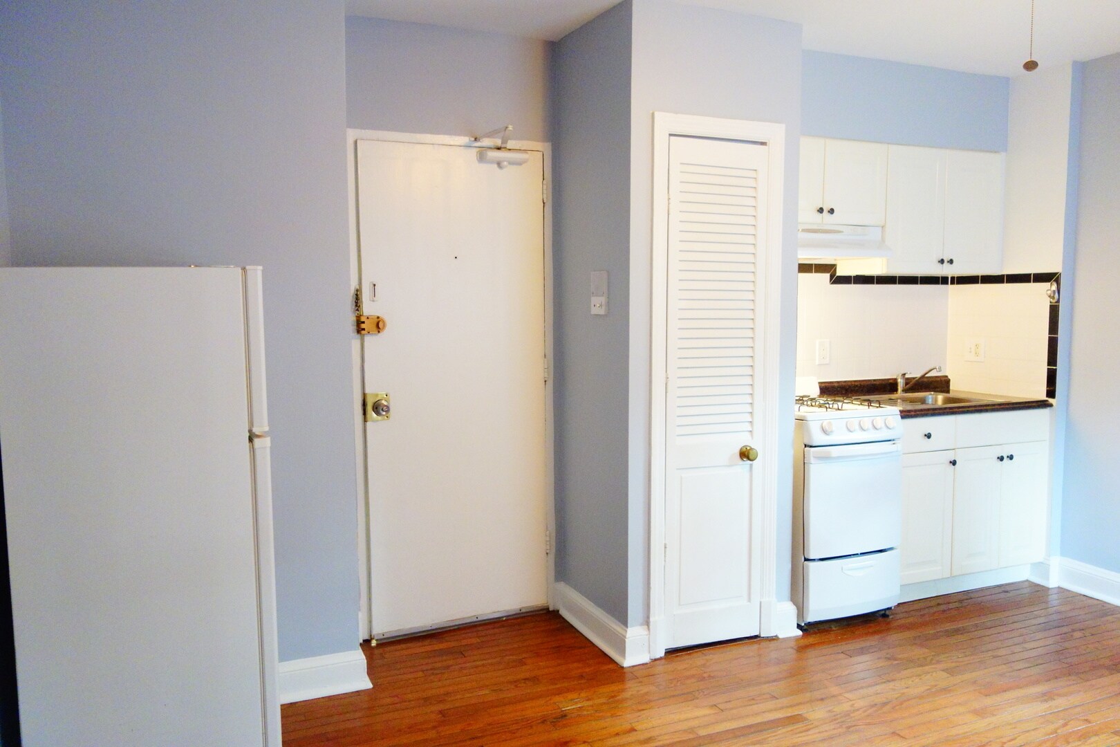 Building Photo - 311 Domer Ave