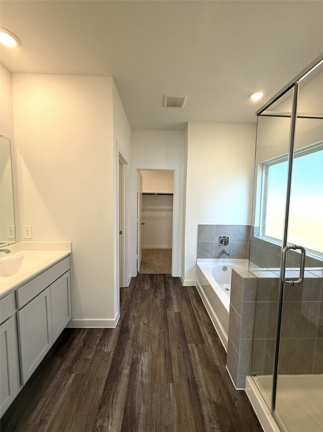 Building Photo - 4308 Wallace Falls Ln