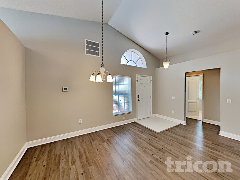 Building Photo - 6926 Waterbrook Ct