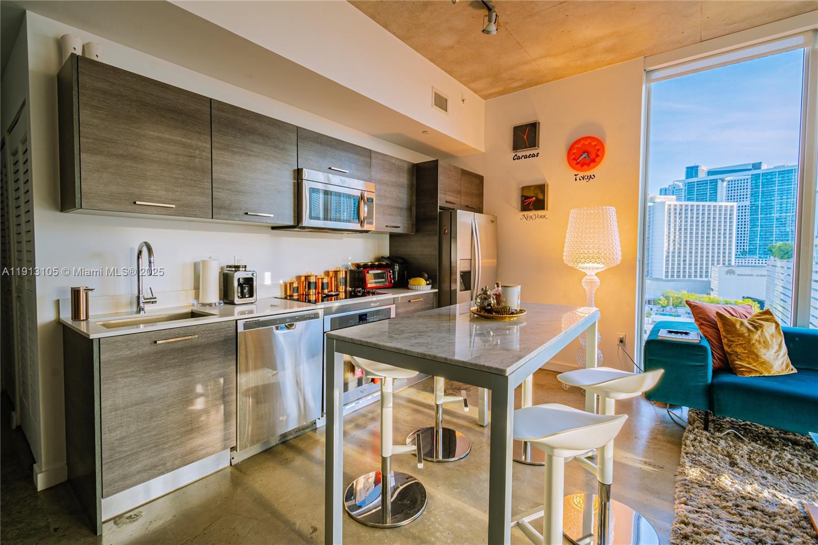 Building Photo - 151 SE 1st St