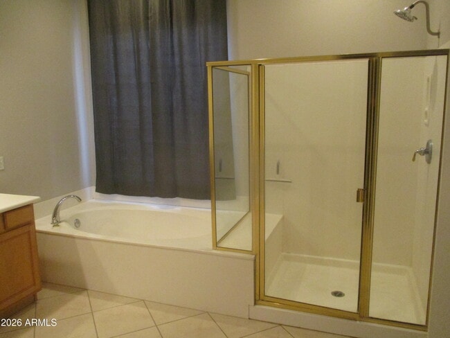 Building Photo - 2926 W Eastman Dr