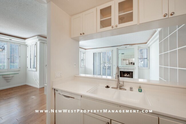 Building Photo - Spacious Marina District 1 Bedroom at Park Row!