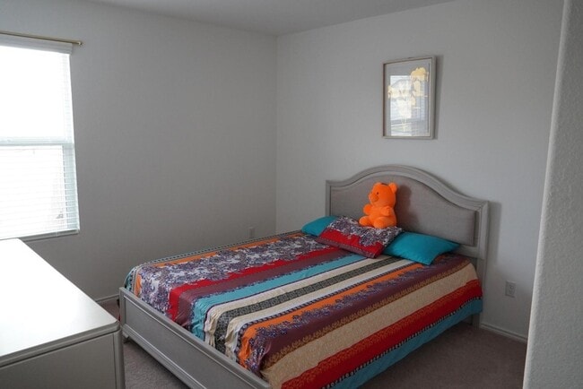 Building Photo - 231 Milliner Lp