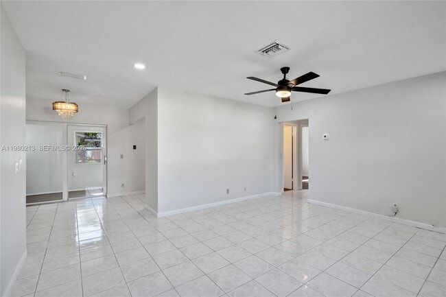 Building Photo - 2621 SW Natura Ave