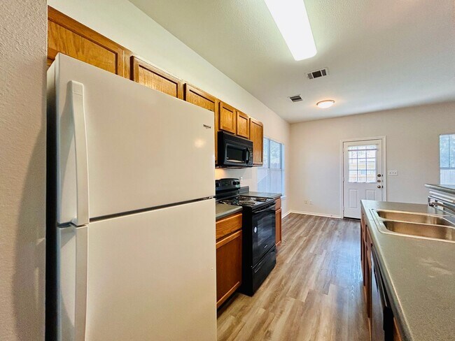 Building Photo - 12307 Abney Dr