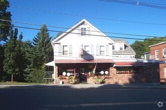 Building Photo - 36 Main St