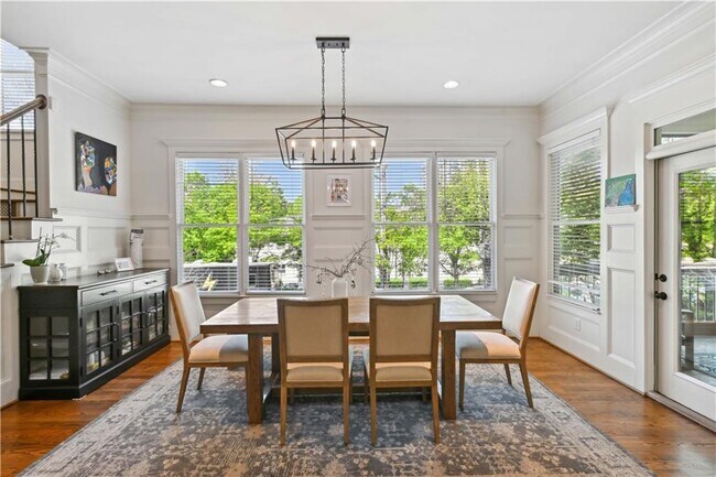 Building Photo - 306 Peachtree Ave NE