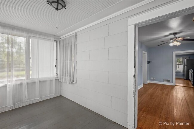 Building Photo - 645 Slade Ave