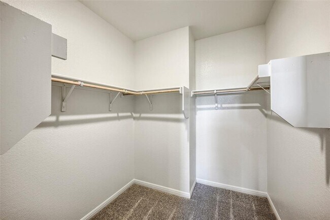 Building Photo - 5345 Calluna Dr