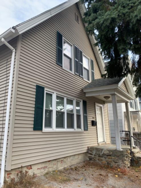 Building Photo - 609 Cambridge St