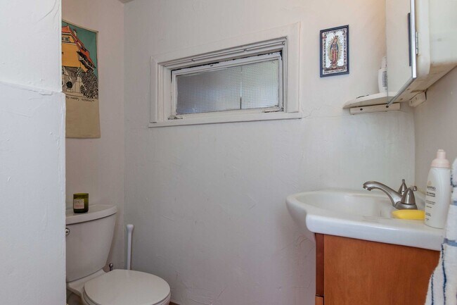 Building Photo - 620 Bellefonte St