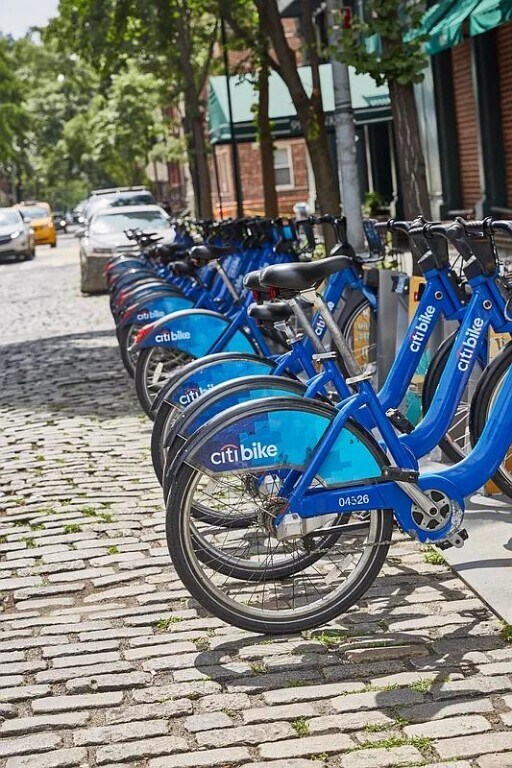 Building Photo - 13 Essex St