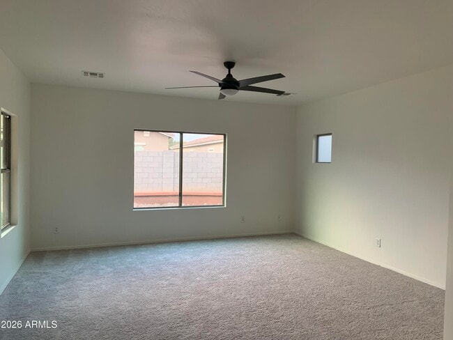 Building Photo - 16770 W Magnolia St